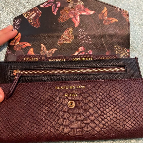 NEW! Aldo travel wallet - Picture 4 of 6
